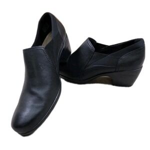 Clarks Emily‎ Amelia Slip On Pumps Womens 8M Black Leather Stretch Comfort Shoes
